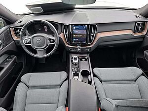 Volvo  B4 Inscription AWD FACEL. STANDHZ LED