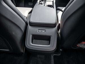 Volvo  2.0 Plus Bright AWD FACEL. STANDHZ LED
