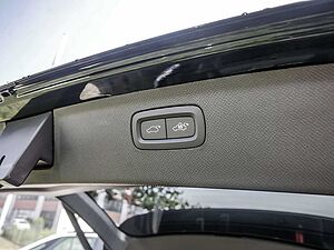 Volvo  2.0 Plus Bright AWD FACEL. STANDHZ LED