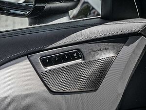 Volvo  2.0 Plus Bright AWD FACEL. STANDHZ LED