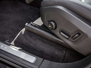 Volvo  2.0 Plus Bright AWD FACEL. STANDHZ LED