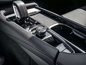 Volvo  2.0 Plus Bright AWD FACEL. STANDHZ LED