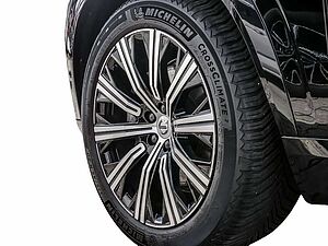 Volvo  2.0 Plus Bright AWD FACEL. STANDHZ LED