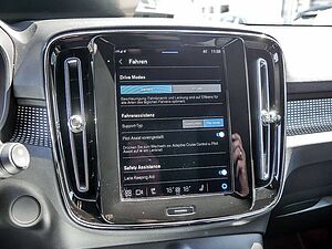 Volvo  Pro Recharge Pure Electric 2WD ACC LED
