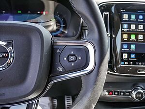 Volvo  Pro Recharge Pure Electric 2WD ACC LED