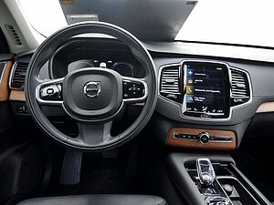 Volvo  2.0 Plus Bright Recharge Plug-In Hybrid AWD