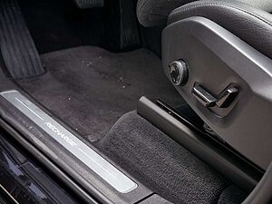 Volvo  2.0 Plus Bright Recharge Plug-In Hybrid AWD