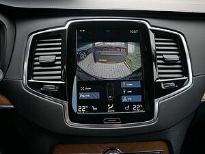 Volvo  2.0 Plus Bright Recharge Plug-In Hybrid AWD