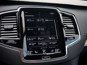 Volvo  2.0 Plus Bright Recharge Plug-In Hybrid AWD