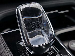 Volvo  2.0 Plus Bright Recharge Plug-In Hybrid AWD