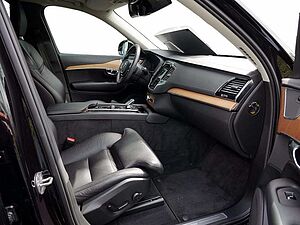 Volvo  2.0 Plus Bright Recharge Plug-In Hybrid AWD