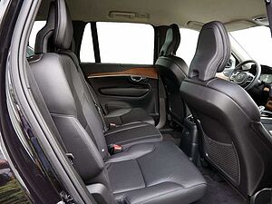 Volvo  2.0 Plus Bright Recharge Plug-In Hybrid AWD