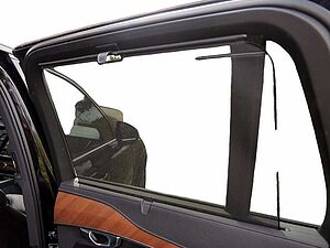Volvo  2.0 Plus Bright Recharge Plug-In Hybrid AWD