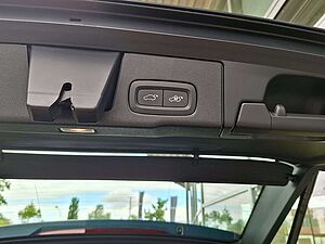 Volvo  T8 Recharge Inscription HGSD FACEL. LED