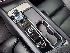 Volvo  T8 Recharge Inscription HGSD FACEL. LED