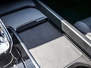 Volvo  B4 R-Design PDC SHZ FACEL. STANDHZ LED
