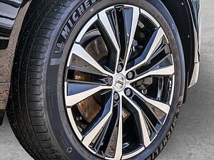 Volvo  B4 R-Design PDC SHZ FACEL. STANDHZ LED