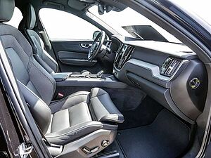 Volvo  B4 R-Design PDC SHZ FACEL. STANDHZ LED