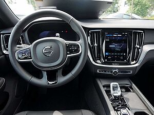 Volvo  B5 Benzin AWD Ultimate Dark