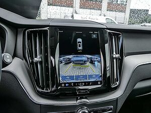 Volvo  B4 Plus Dark KAMERA FACEL. STANDHZ LED