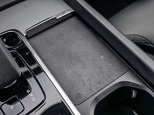 Volvo  B4 Plus Dark KAMERA FACEL. STANDHZ LED