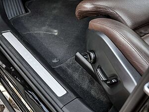 Volvo  B4 Inscription AWD KAMERA H/K NAVI LED