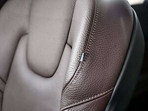 Volvo  B4 Inscription AWD KAMERA H/K NAVI LED