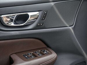 Volvo  T4 Inscription LEDER KAMERA HGSD NAVI LED