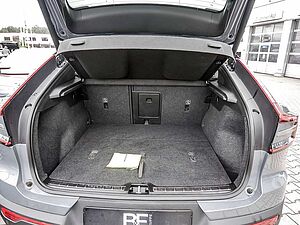 Volvo  1st Edition Recharge Pure Electric AWD