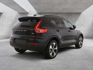 Volvo  2.0 Plus Dark 2WD