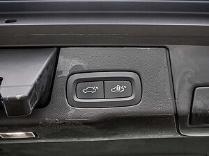 Volvo  T6 R-Design Recharge Plug-In Hybrid AWD