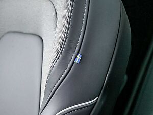 Volvo  T6 R-Design Recharge Plug-In Hybrid AWD