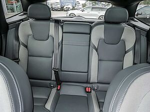 Volvo  T6 R-Design Recharge Plug-In Hybrid AWD