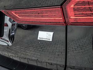 Volvo  T6 R-Design Recharge Plug-In Hybrid AWD