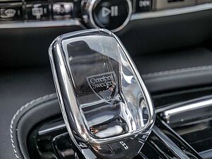 Volvo  T8 AWD Ultimate Dark AWD