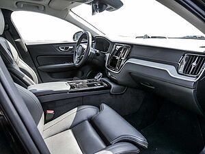 Volvo  T8 AWD Ultimate Dark AWD