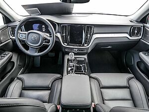 Volvo  Kombi 2.0 Plus Dark Recharge Plug-In Hybrid AWD