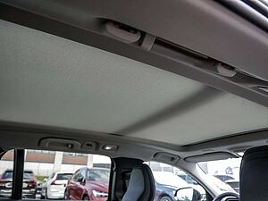 Volvo  Kombi 2.0 Plus Dark Recharge Plug-In Hybrid AWD