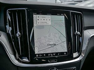 Volvo  Kombi 2.0 Plus Dark Recharge Plug-In Hybrid AWD