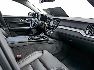 Volvo  Kombi 2.0 Plus Dark Recharge Plug-In Hybrid AWD