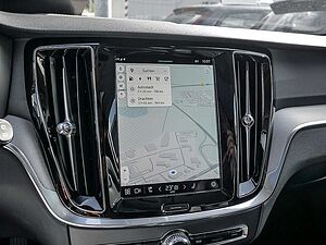 Volvo  Kombi 2.0 Plus Dark Recharge Plug-In Hybrid AWD