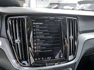 Volvo  Kombi 2.0 Plus Dark Recharge Plug-In Hybrid AWD