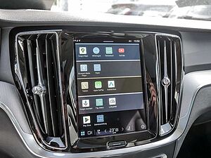 Volvo  Kombi 2.0 Plus Dark Recharge Plug-In Hybrid AWD