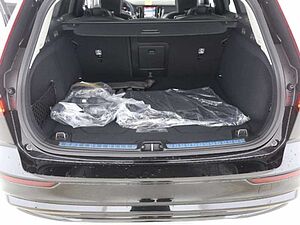 Volvo  T6 Plus Dark Recharge Plug-In Hybrid AWD
