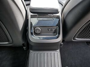 Volvo  T6 Recharge Plus Dark AWD