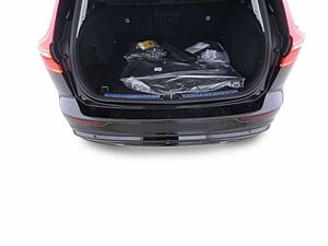 Volvo  T6 Plus Dark Recharge Plug-In Hybrid AWD