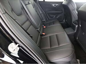 Volvo  T6 Plus Dark Recharge Plug-In Hybrid AWD