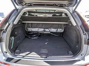 Volvo  2.0 Inscription Expression Recharge Plug-In Hybrid AWD
