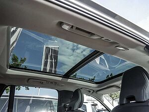 Volvo  2.0 Plus Bright Recharge Plug-In Hybrid AWD