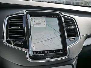 Volvo  2.0 Plus Bright Recharge Plug-In Hybrid AWD